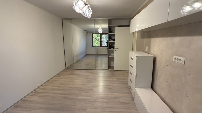 Ramnicu Sarat, apartament premium 2 camere,  ideal rezidential/office.